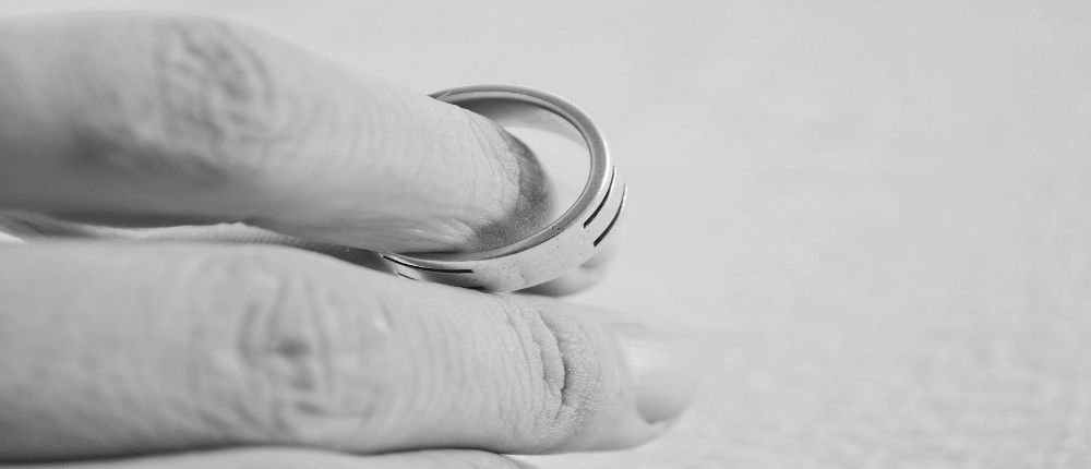 Συνέπειες  λύσης  του  γάμου